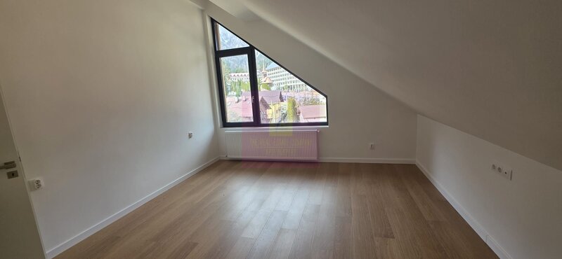 Apartament cu 2 camere de vanzare in Busteni